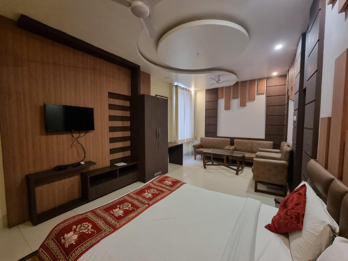 Hotel Vitthal International, Prayagraj Allāhābād Junction Eksteriør billede