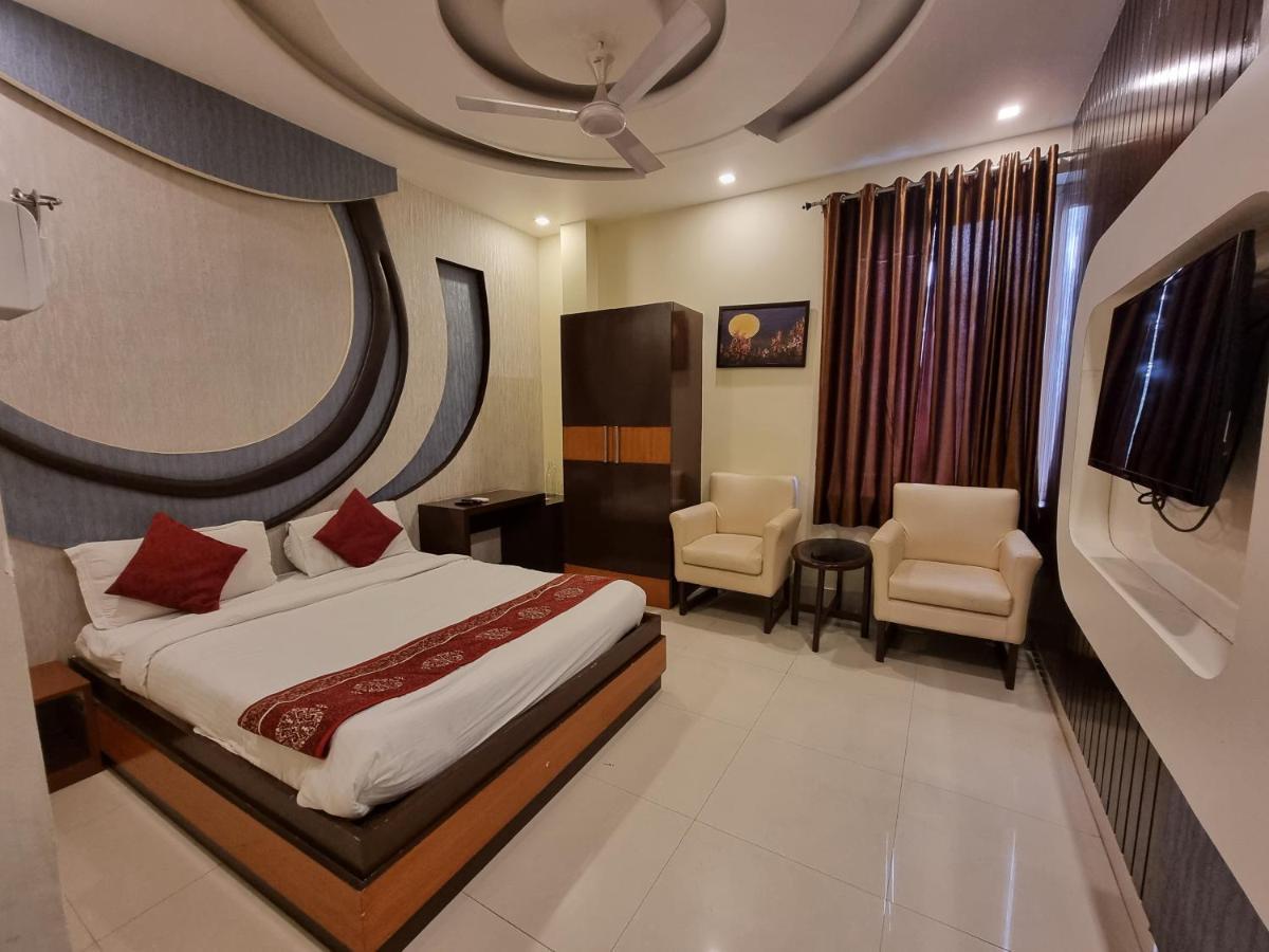 Hotel Vitthal International, Prayagraj Allāhābād Junction Eksteriør billede