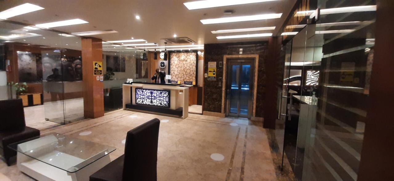 Hotel Vitthal International, Prayagraj Allāhābād Junction Eksteriør billede